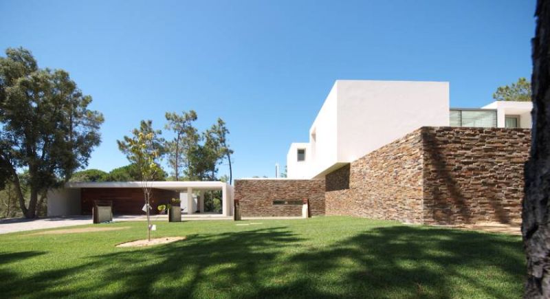 House in Meco / Jorge Mealha