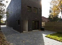 Charcoal house / rzlbd