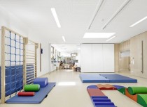 Kindergarten, neufeld an der leitha / solid architecture