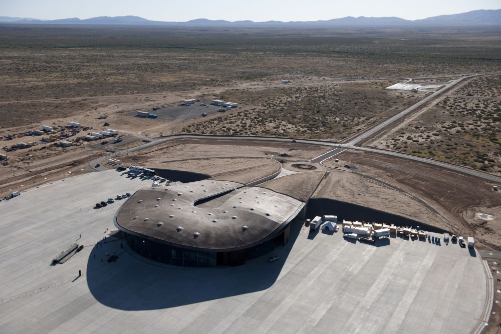 Virgin galactic gateway to space / foster and partners