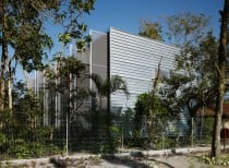 R. R. House / andrade morettin architects