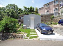Scaled back house / roovice