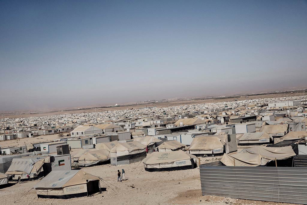 Refugee camp for syrians in jordan evolves as a do-it-yourself city