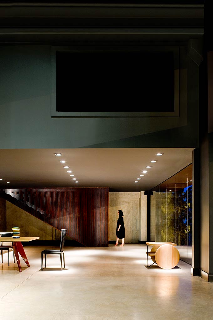 Showroom eurobike - porsche, brazilia / 1:1 arquitetura:design