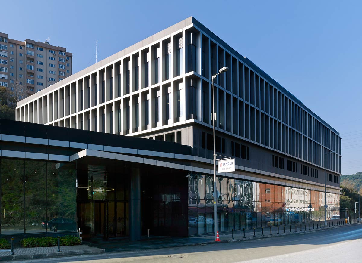 Dogus Holding Headquarters / Cem Sorguc - CM Mimarlik | ArchitectureLab