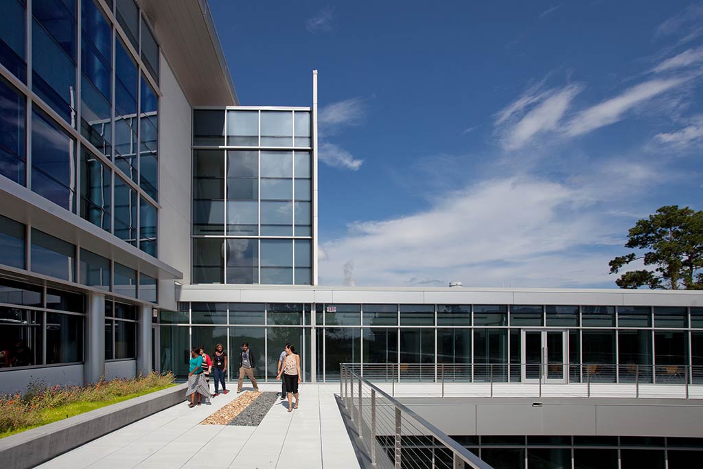 Clinical translational research building of university of florida / perkins + will
