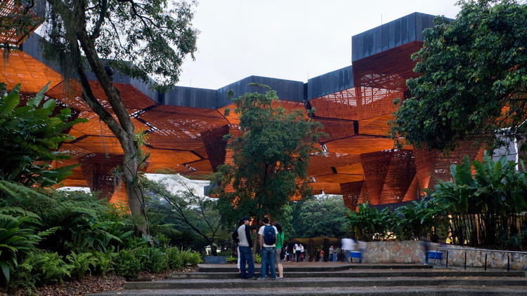 'radical cities': 3 lessons from latin america's activist architects