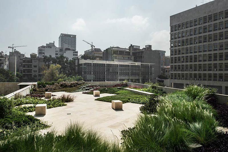 Central bank of lebanon roof garden / green studios