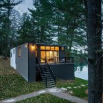 Cross-laminated-timber cottage / kariouk associates