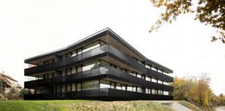 St-Sulpice Apartment Building / FHV Architects