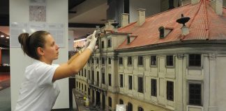 Warsaw’s lost architecture portrayed in miniature