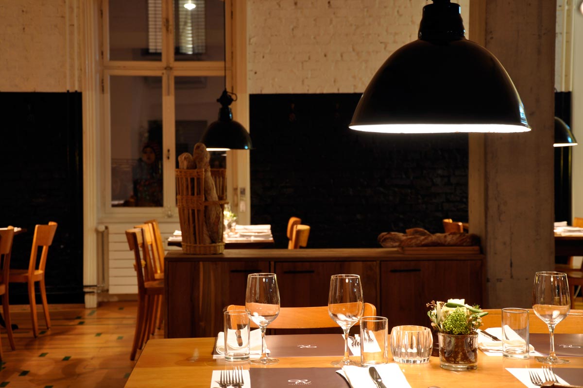 Restaurant lichtstrasse, switzerland / hhf + kipfer ag + jérôme beuret