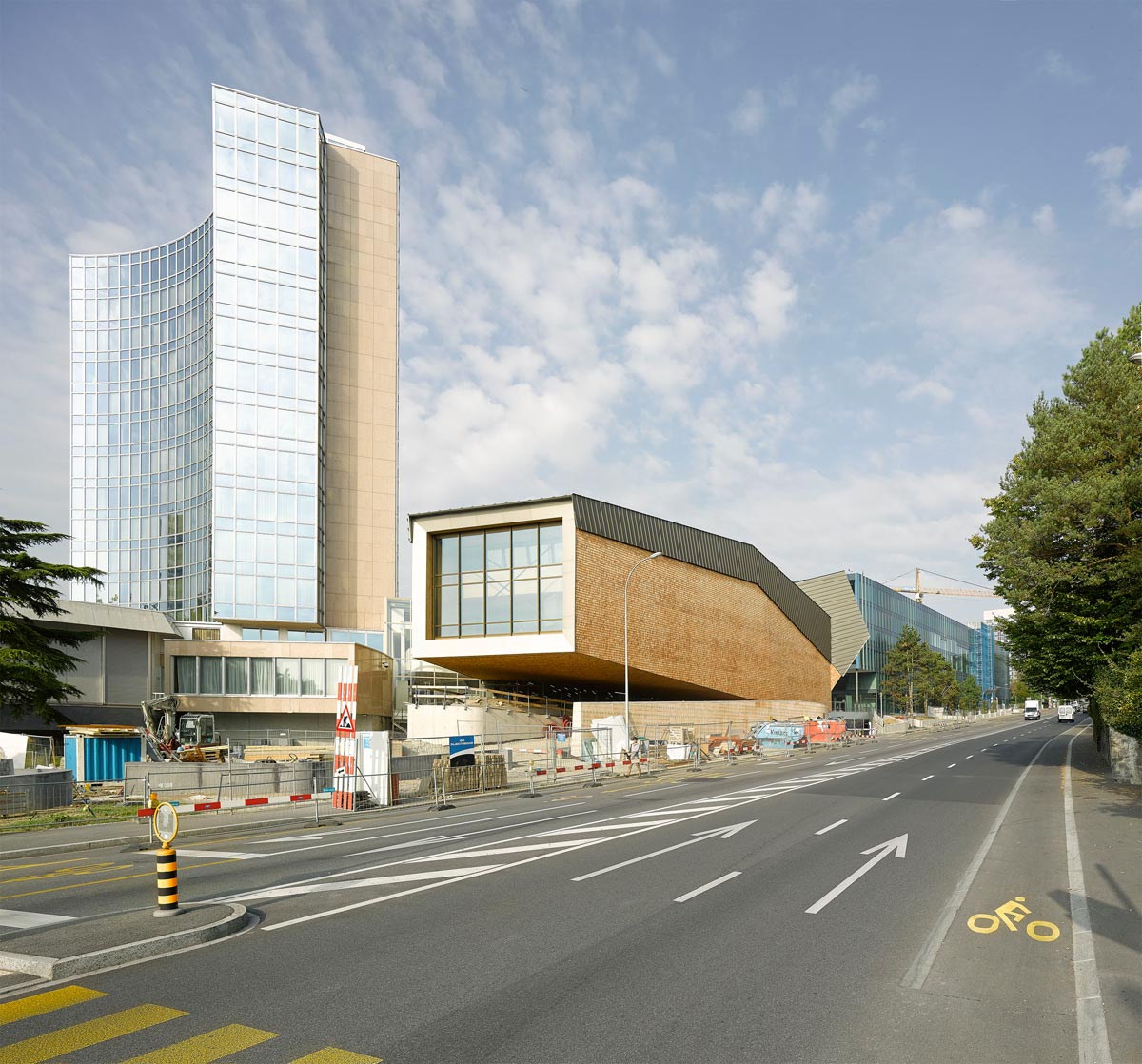 Wipo conference hall, switzerland / behnisch architekten