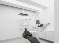 Care implant dentistry, australia / pedra silva architects