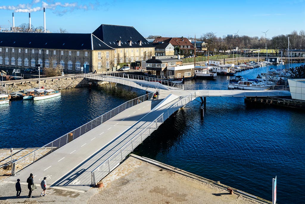 Butterfly bridge – Christianshavns Kanal and Transgraven / Dietmar Feichtinger Architectes