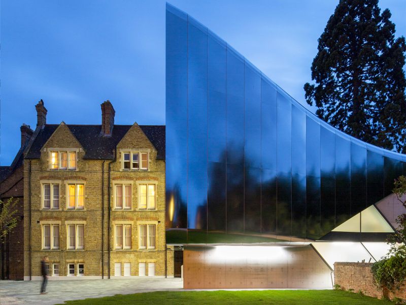 Zaha Hadid’s modernist library inspires shock and awe in Oxford