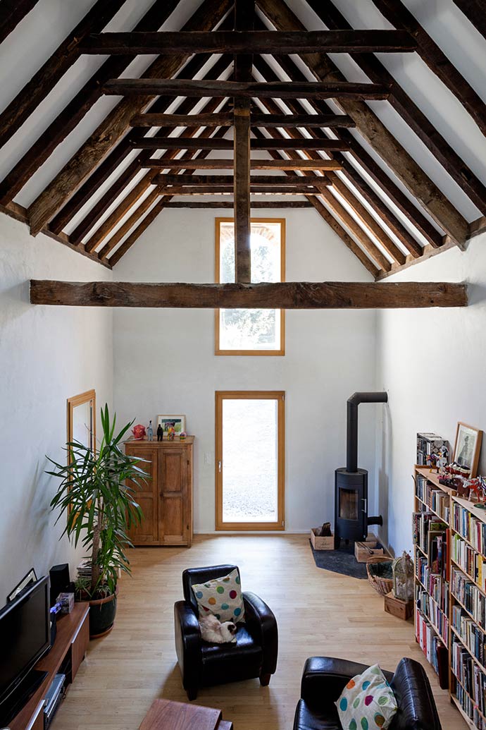 Underroof living, craon, france / ladaa + jka architects