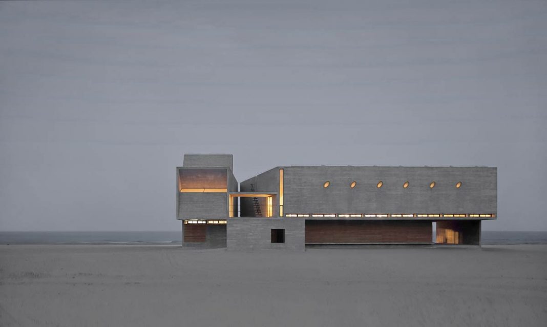 Seashore Library / Vector Architects