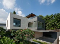 Travertine dream house / wallflower architecture + design