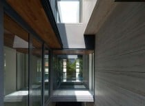 Travertine dream house / wallflower architecture + design