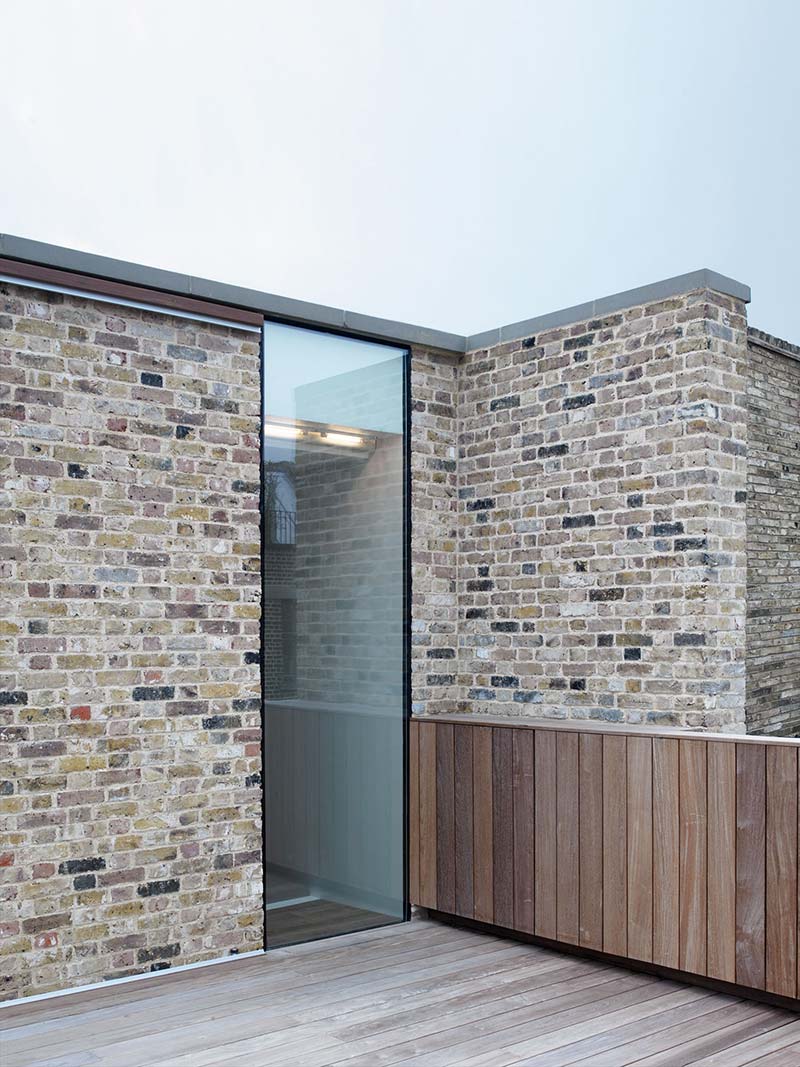 Charlotte road / mclaren excell