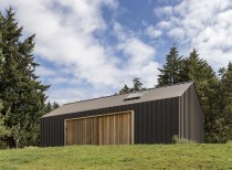 Elk valley tractor shed / fieldwork design & architecture