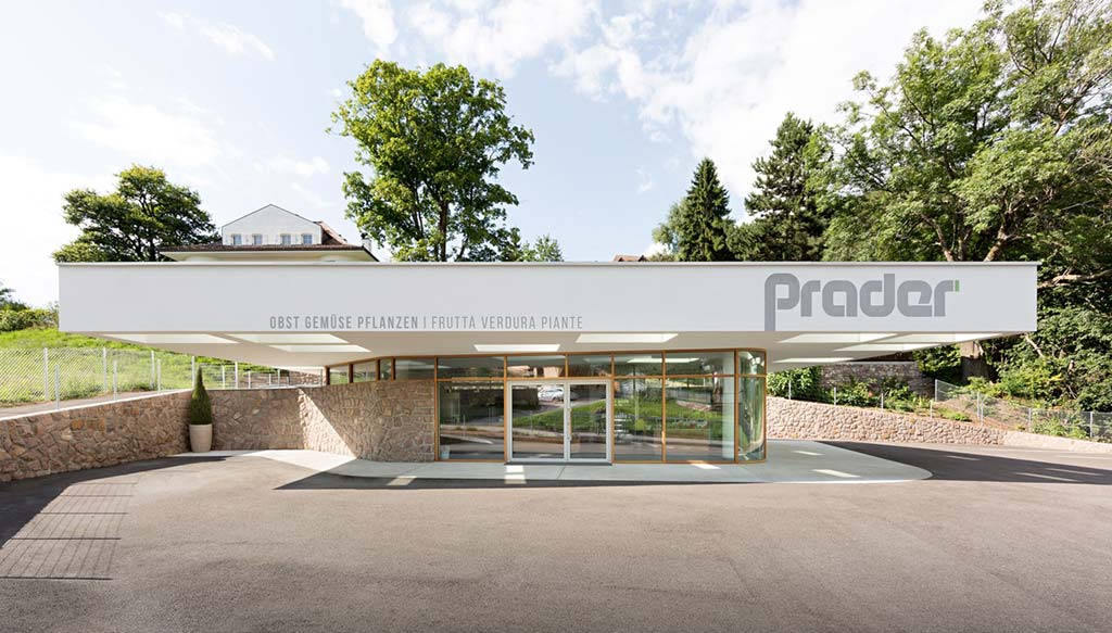 Prader grocery store / messner architects