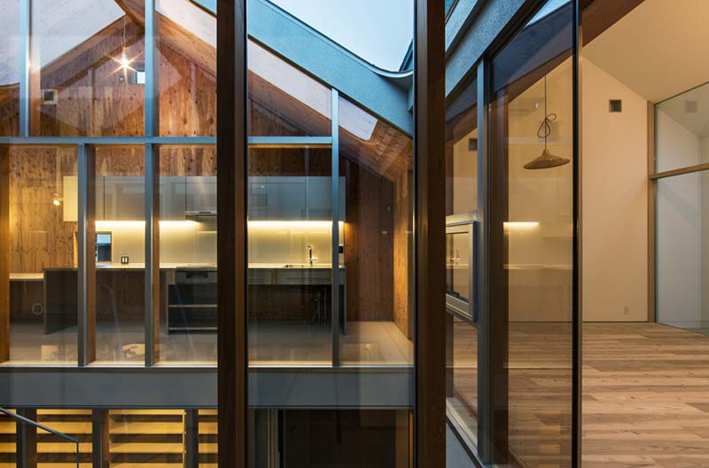 Twin house / y+m design office