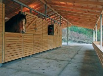 Horse stable / 57studio