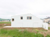 Individual hangar / gens association libérale d’architecture