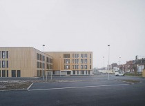 Tertiary pole and office buildings / coldefy & associés architectes urbanistes