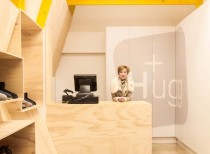 Hugg store / tandem design studio