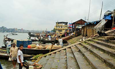 Dhaka: the city where climate refugees are already a reality