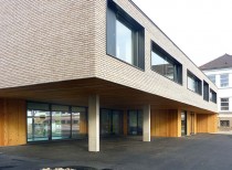 Benfeld aristide briand primary school / lionel debs architectures
