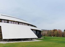 Carnal hall at le rosey / bernard tschumi architects