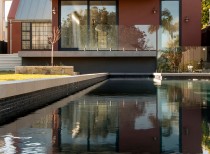 Balancing home / luigi rosselli architects