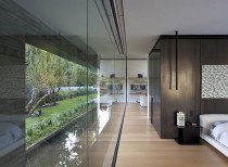 Float house / pitsou kedem architects