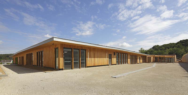 School complex "les bartelottes" / nomade architects