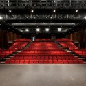 Mont-laurier multifunctional theater / les architectes fabg