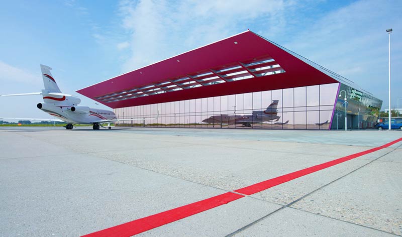 Vvip terminal at schiphol airport amsterdam / vmx architects