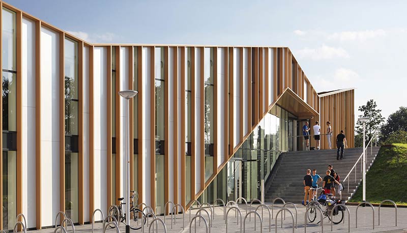 Het anker community centre in zwolle (the netherlands) completed by moederscheimmoonen architects
