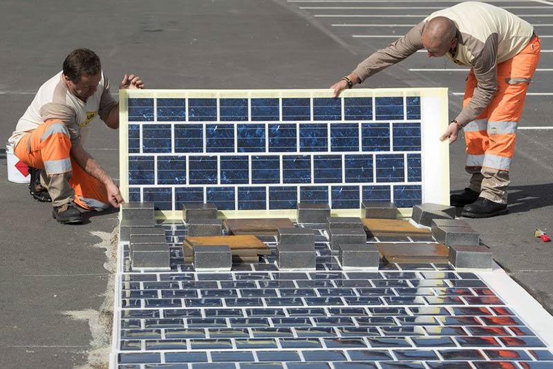 France to pave 1,000km of road with solar panels