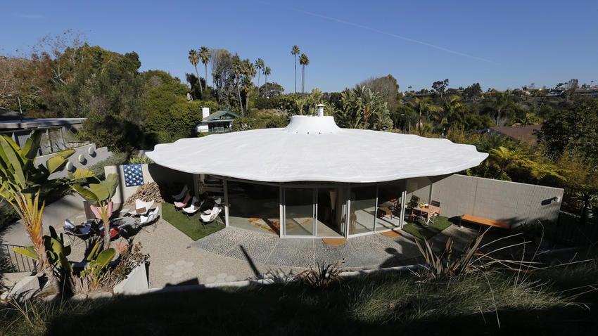 This socal house is shaped like a pie and made entirely out of concrete