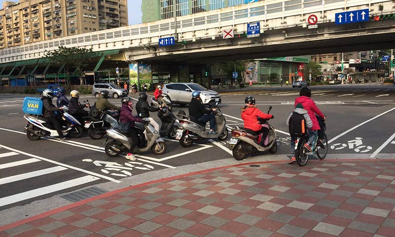 Return of the bicycle kingdom? How pavement cycling is transforming taipei