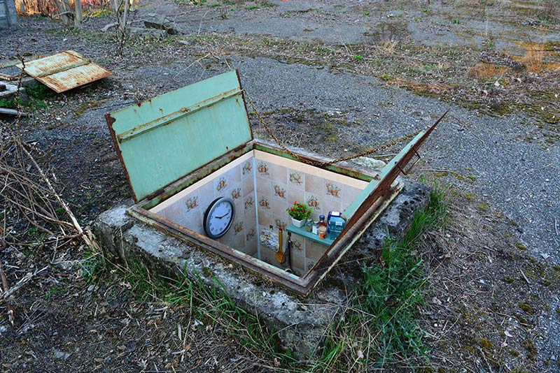 Secret miniature rooms hidden in milan’s manholes