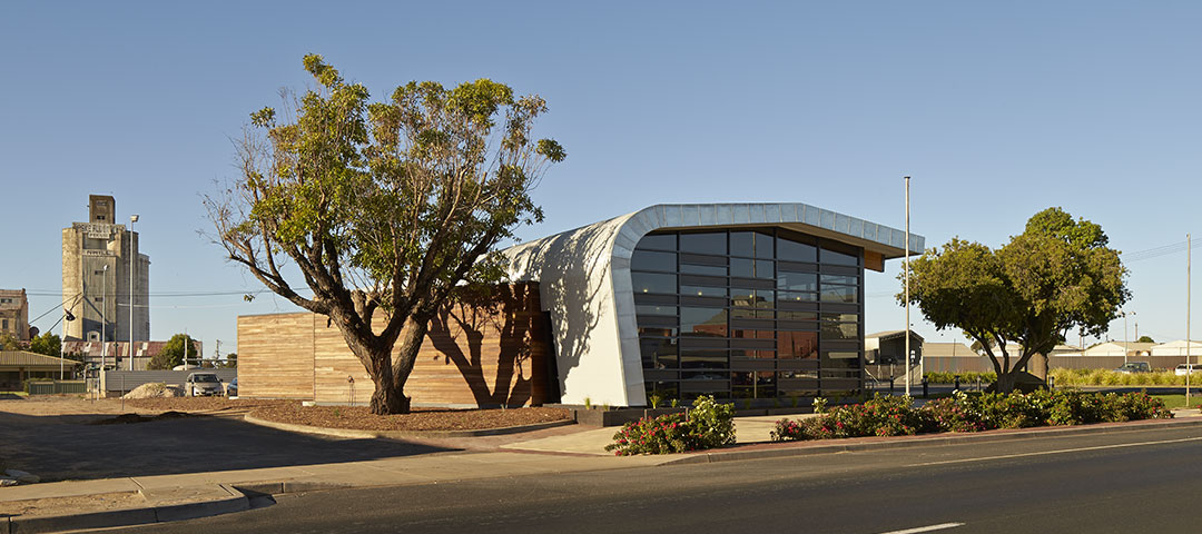 Hindmarsh Shire Council Corporate Offices / k20 Architecture