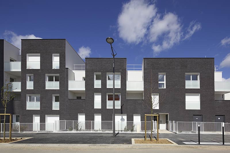 Bonneuil rental social housing / nomade architectes