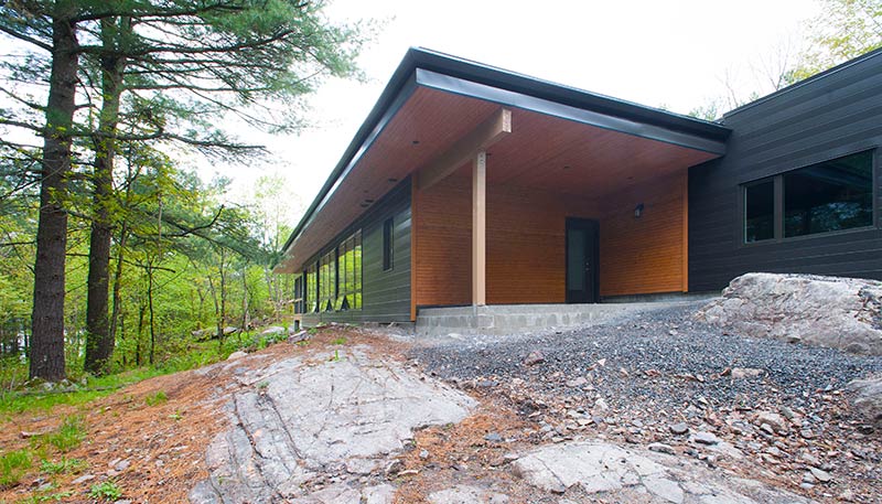 Frontenac house / solares architecture