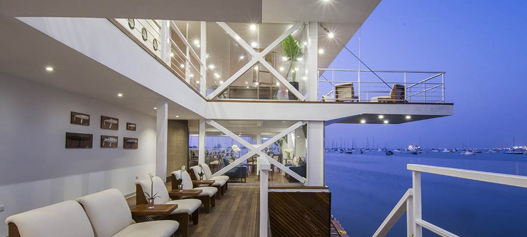 The Yacht Club of La Punta / Lores STUDIO Architects