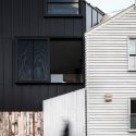 The acute house / oof! Architecture